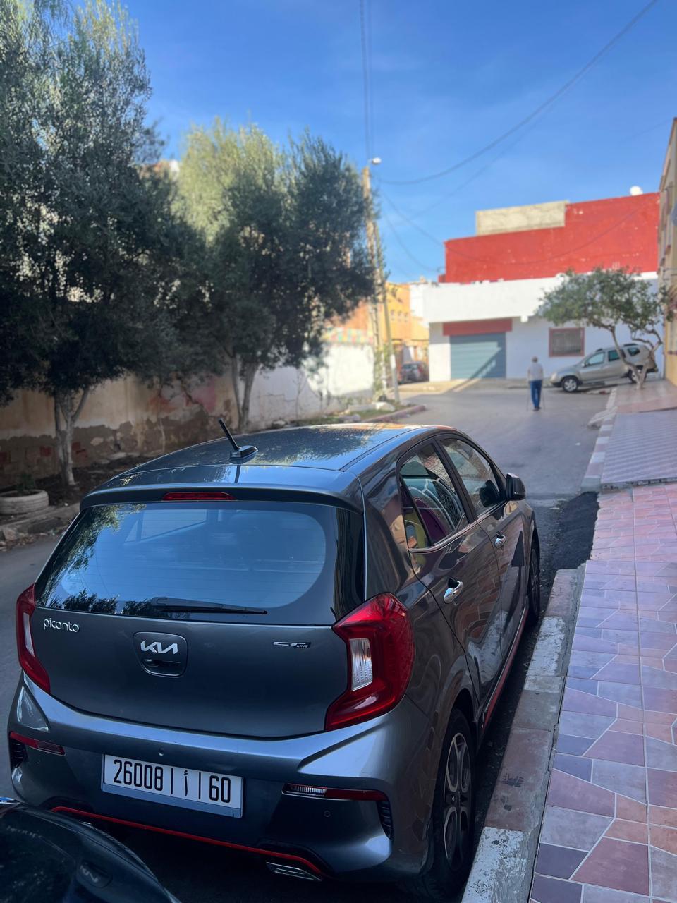 Lazrak auto Kia picanto gt line 2022 